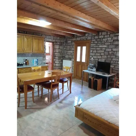 Apartament Tsarouxi Village 2